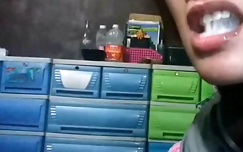 Witness the Erotic Allure of Filipina Beauties: Luscious Pinoy Chupa Live Blowjob and Cum Swallow