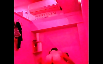 Indulge in the enchanting beauty of chinese siren as she reveals her alluring body. her slender curves and succulent lips are a sensual delight that will leave you breathless. she knows how to tease and seduce, with a smile that will make you melt. her mo