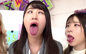 JAV Hottie Harley Quinn Gives BJs & Eats Cum like a Champ - Suicide Squad